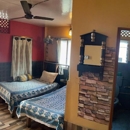 Calcutta Backpackers Homestay -Only For Backpackers & Travellers Luaran gambar