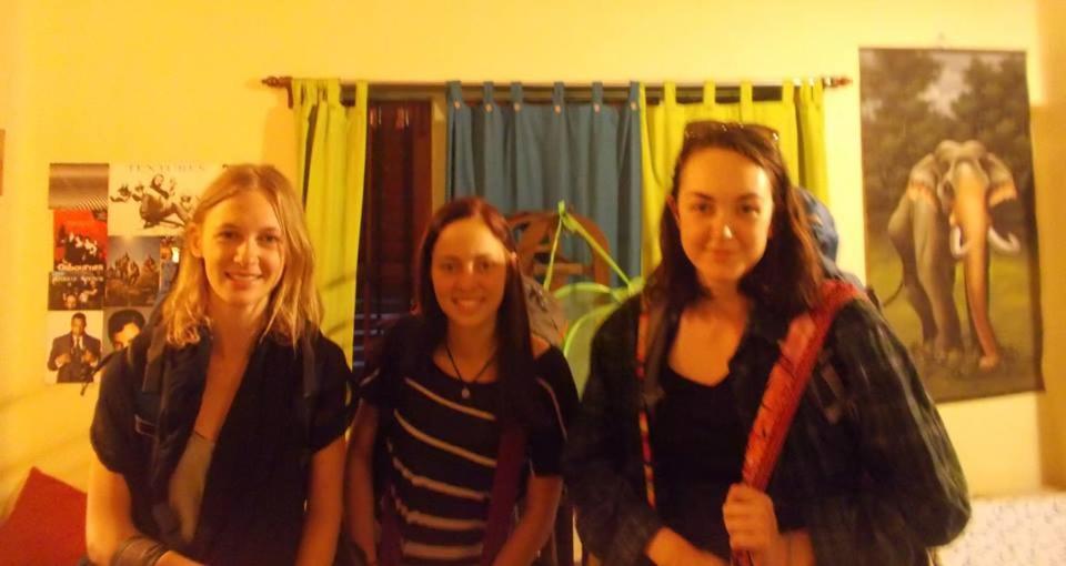 Calcutta Backpackers Homestay -Only For Backpackers & Travellers Luaran gambar