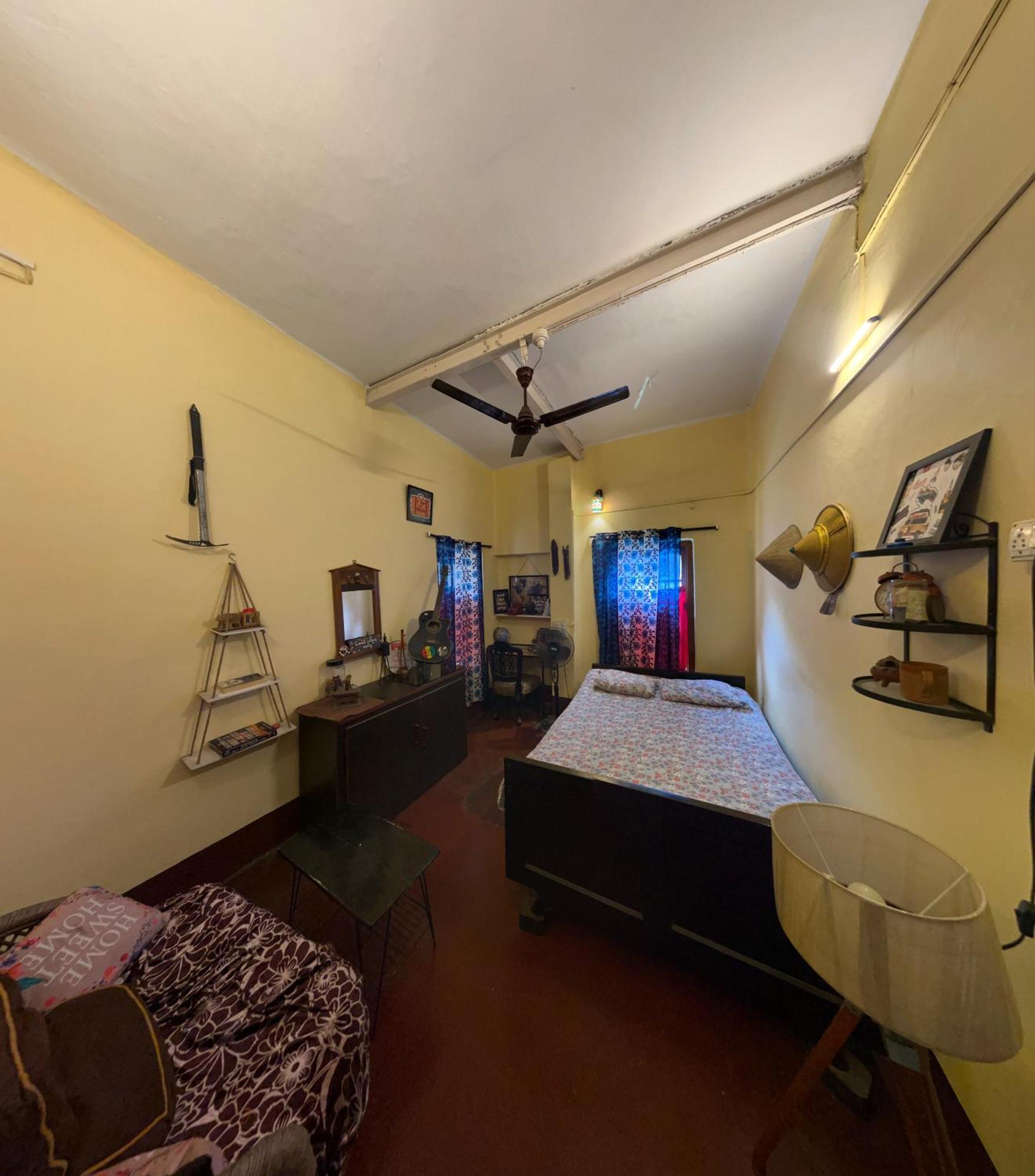 Calcutta Backpackers Homestay -Only For Backpackers & Travellers Luaran gambar